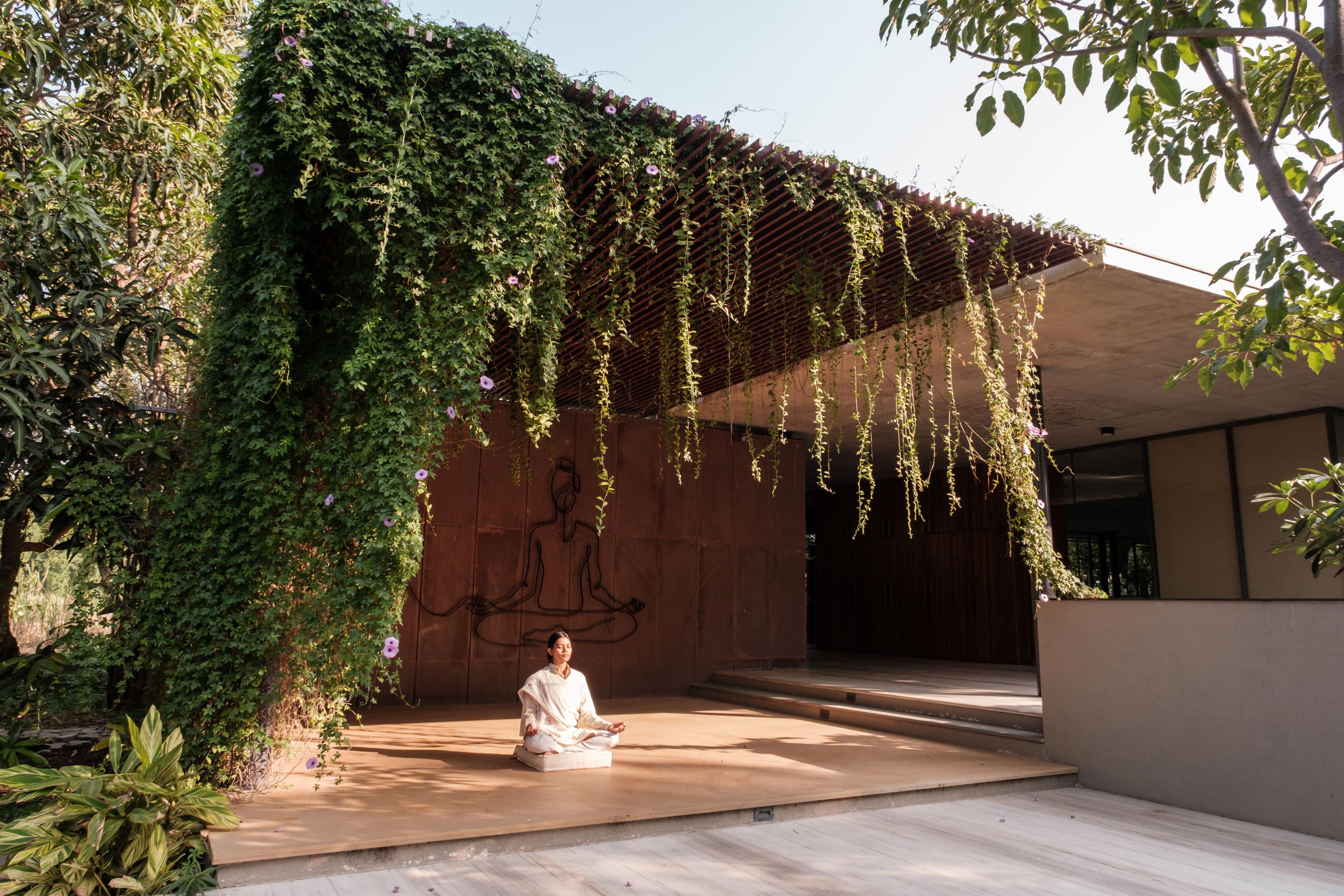 Discover the Wisdom of Ayurveda and Yoga at Raga Svara